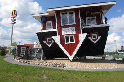 Das Verrückte Haus | Bispingen | Ausflugsziel in der Lüneburger Heide